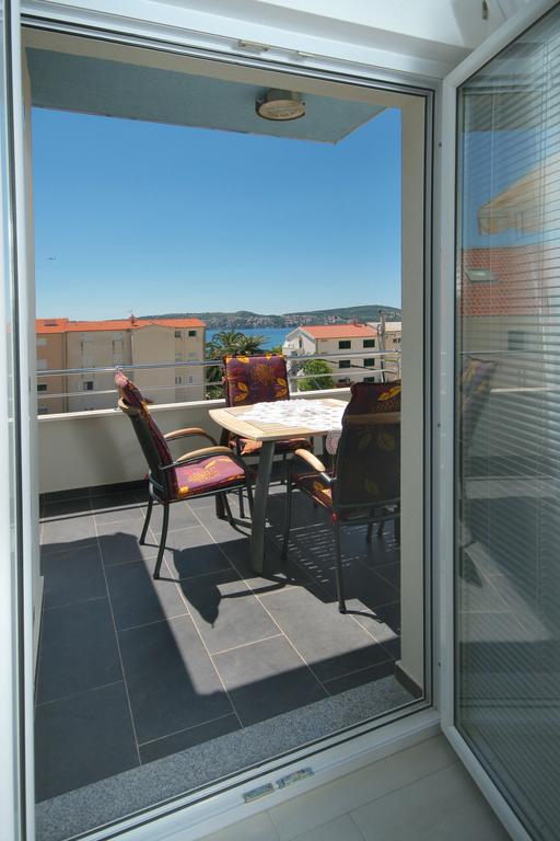Apartmani Mane Trogir Eksteriør bilde
