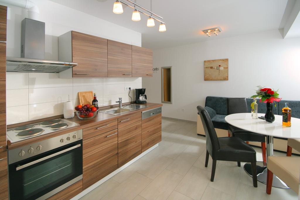 Apartmani Mane Trogir Eksteriør bilde