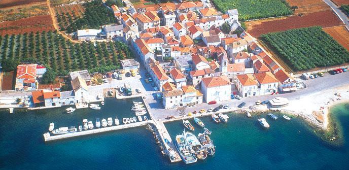 Apartmani Mane Trogir Eksteriør bilde