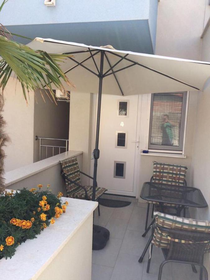 Apartmani Mane Trogir Eksteriør bilde