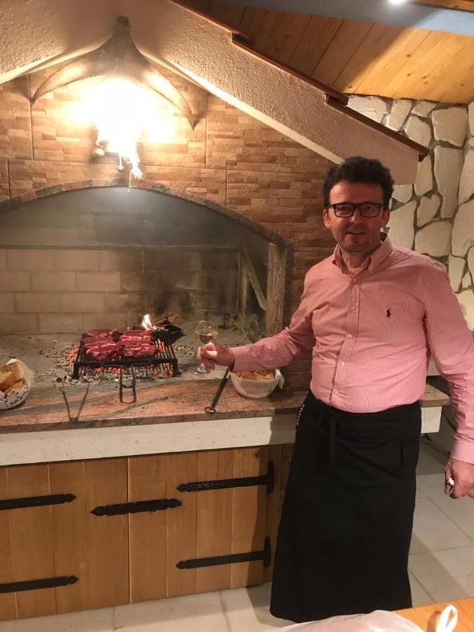 Apartmani Mane Trogir Eksteriør bilde